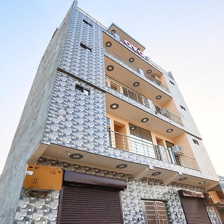 Hotel O Royal Villa Gurgaon Bagian luar foto