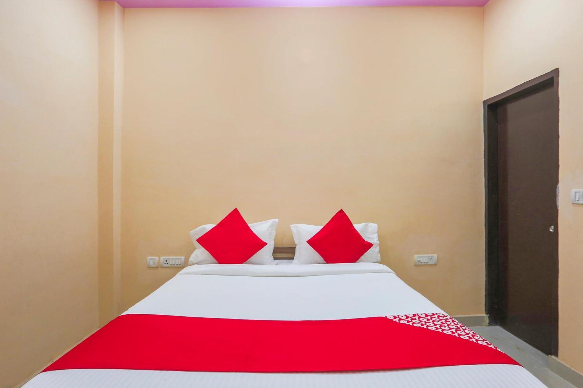 Hotel O Royal Villa Gurgaon Bagian luar foto