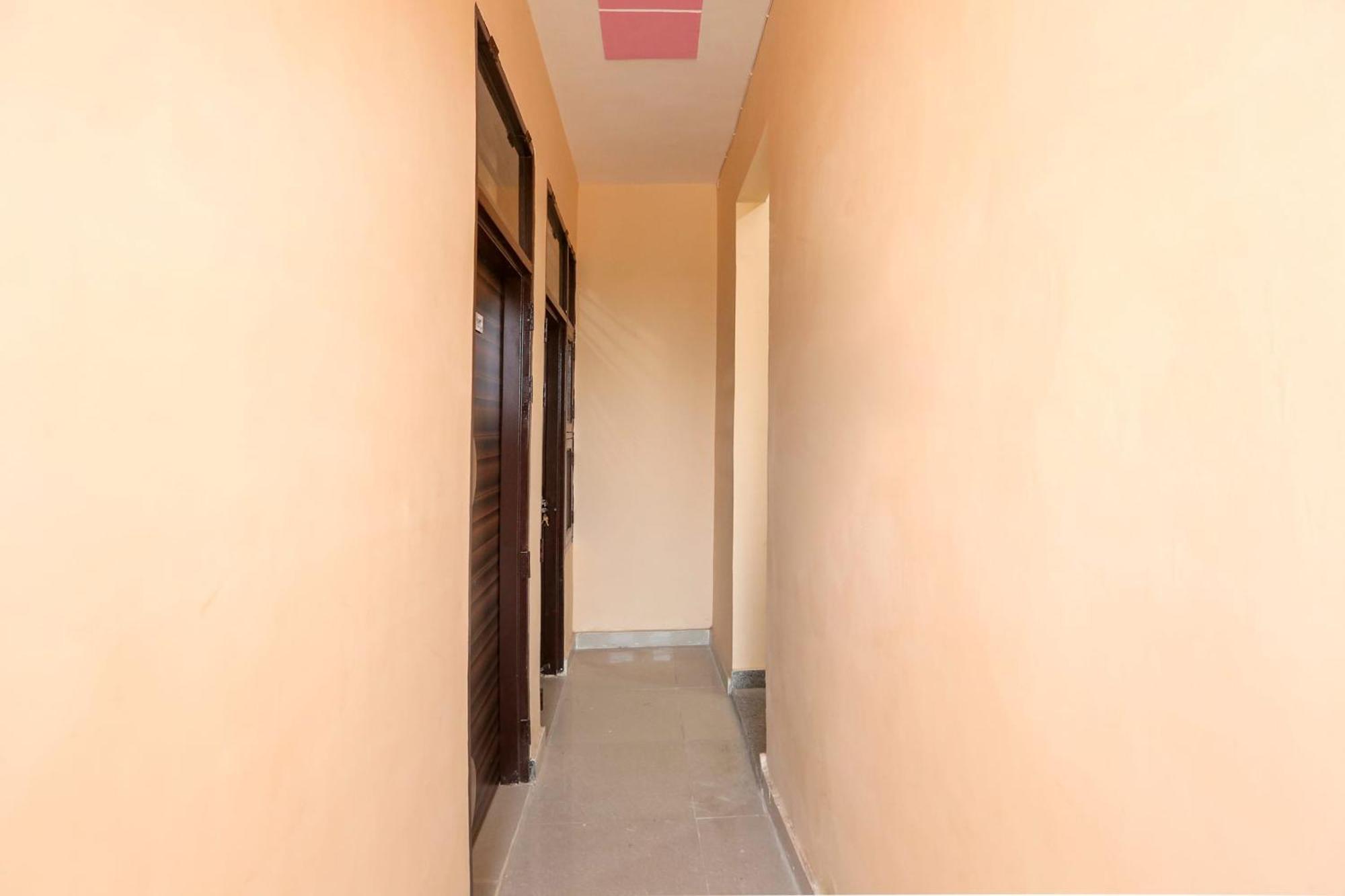 Hotel O Royal Villa Gurgaon Bagian luar foto