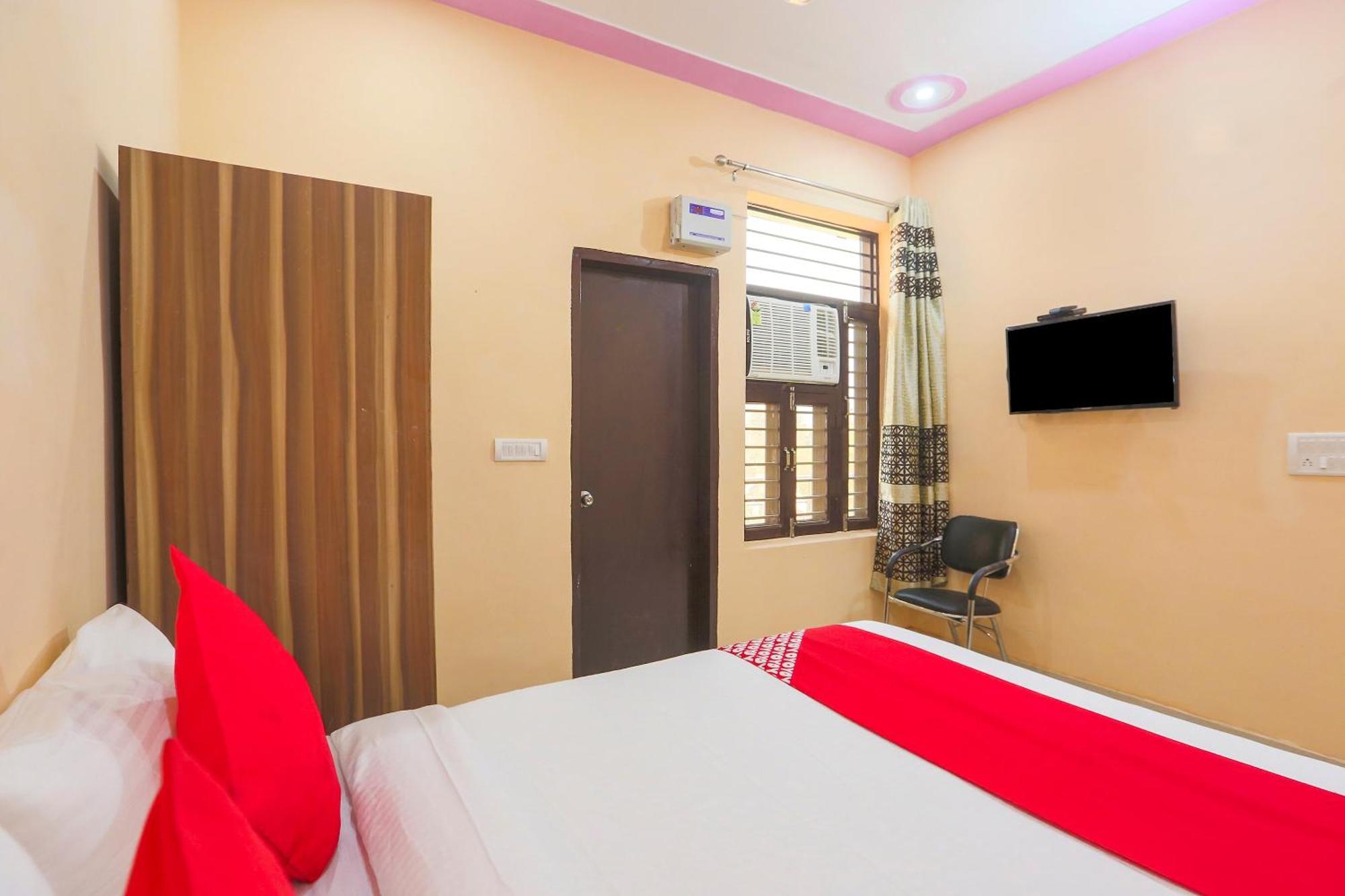 Hotel O Royal Villa Gurgaon Bagian luar foto
